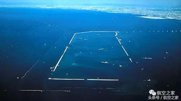 大阪关西国际机场降落,大阪机场漂浮在海上