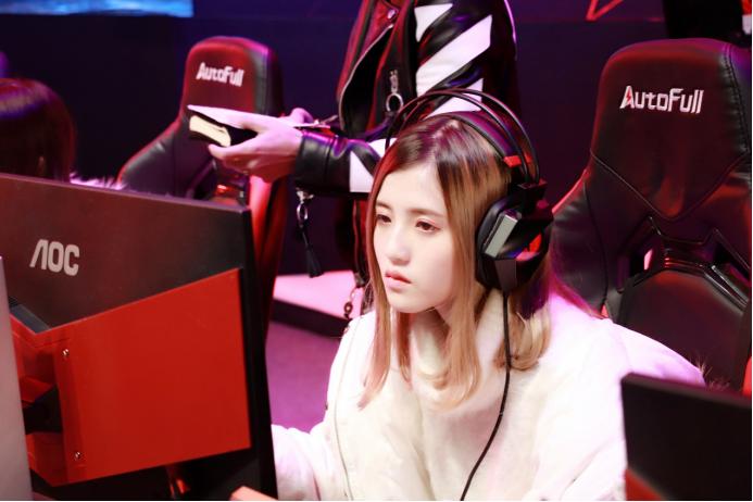 jdg让二追三击败tesuzi,rng让二追三战胜jdg刀妹