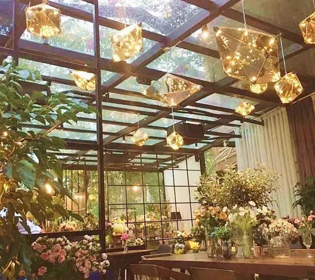 三亚鲜花网红打卡咖啡厅,三亚海边最近咖啡厅