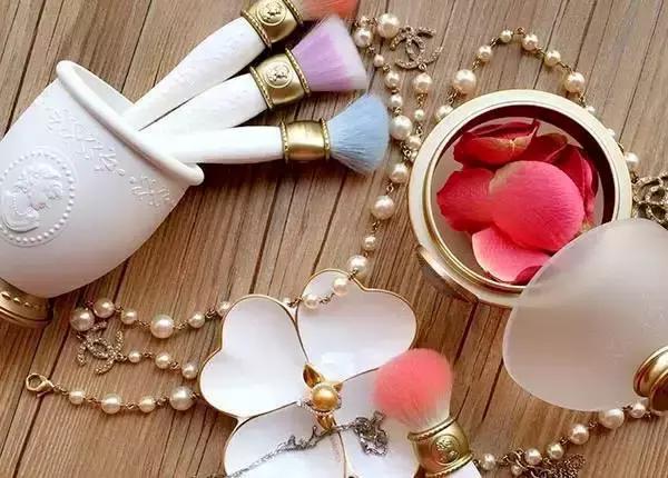 有哪些腮红美的犯规,抢劫了我的钱包