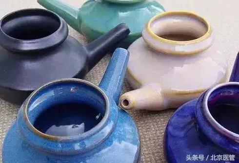 眼部化妆缓解浮肿,如何简单护理眼周细纹