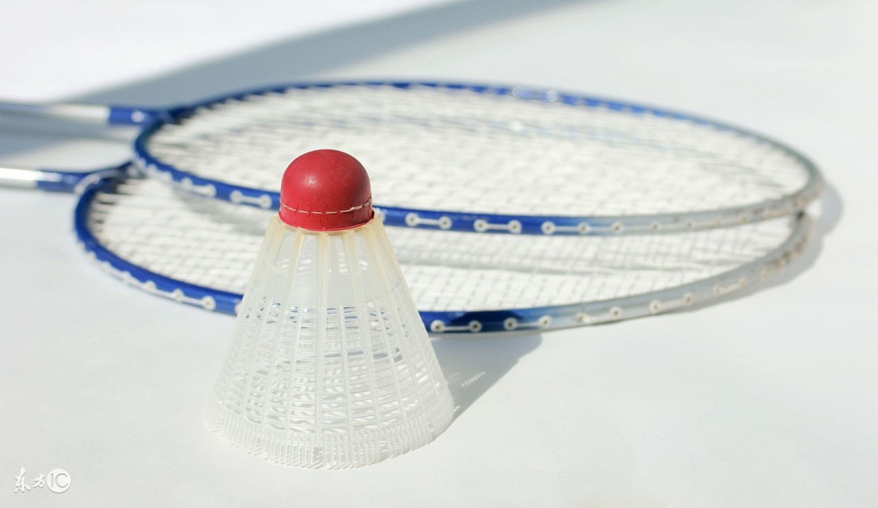 打完羽毛球手腕肿了,打完羽毛球后手腕疼怎么回事