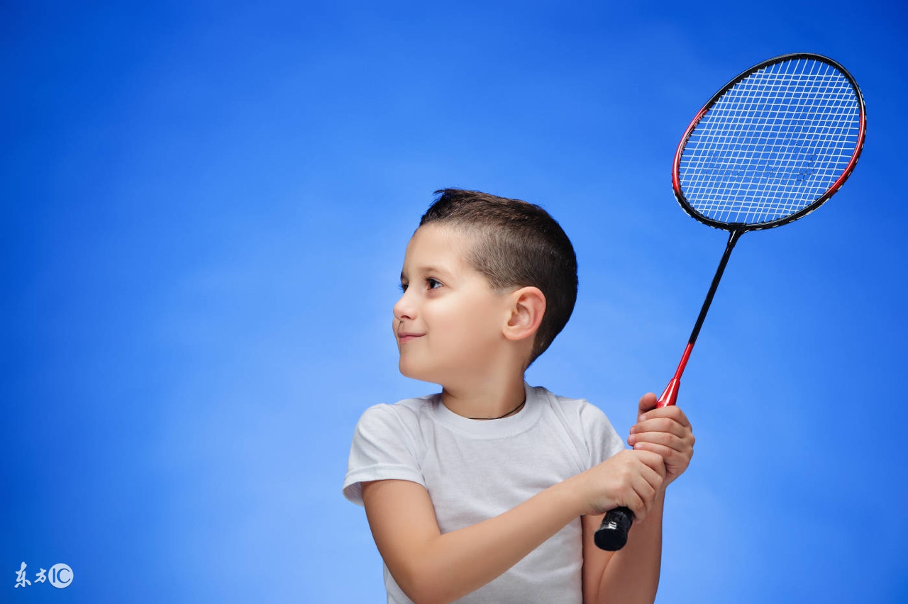 打完羽毛球手腕肿了,打完羽毛球后手腕疼怎么回事