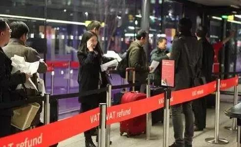 留学生英国退税再入境,英国留学生回国签证咋办