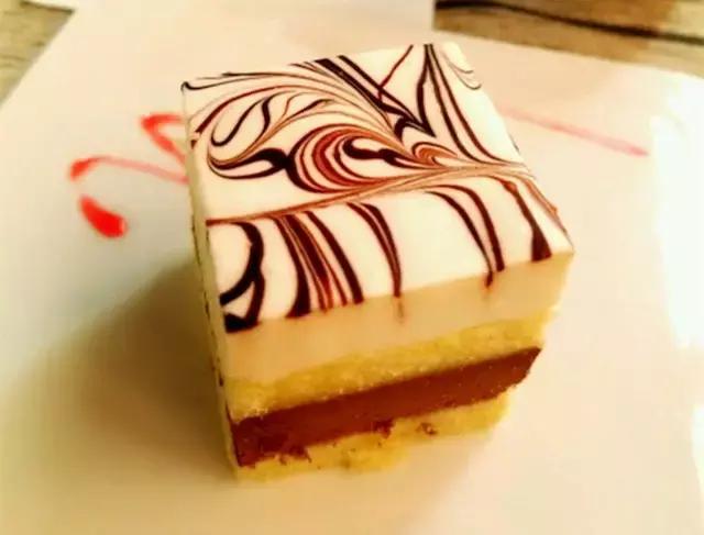 三亚鲜花网红打卡咖啡厅,三亚海边最近咖啡厅