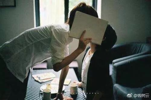 学生早恋校方让劝退,早恋就被劝退