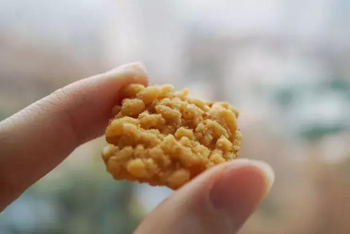 关于咸蛋黄的网红零食,上瘾的卤味零食