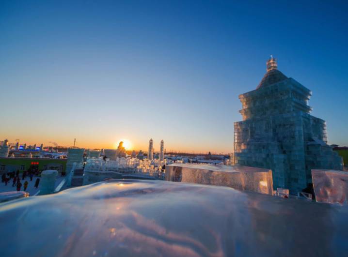 冬天值得去的旅游景点自驾游,冬季值得去旅游的十大地方