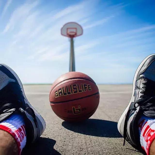 内线收缩的情况下怎么突破,内线脚步慢怎么办