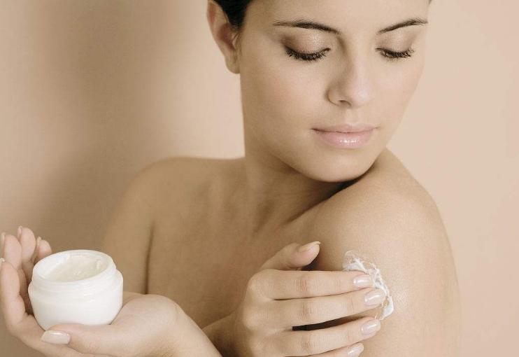 肌肤严重缺水如何快速补水,肌肤缺水的最好方法