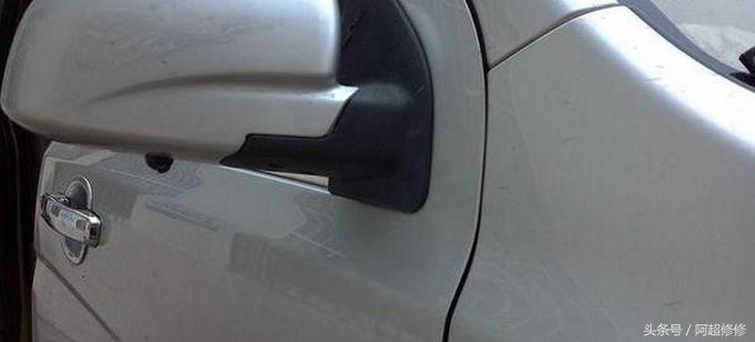 汽车右侧盲区摄像头走线安装,汽车右侧盲区摄像头安装教程