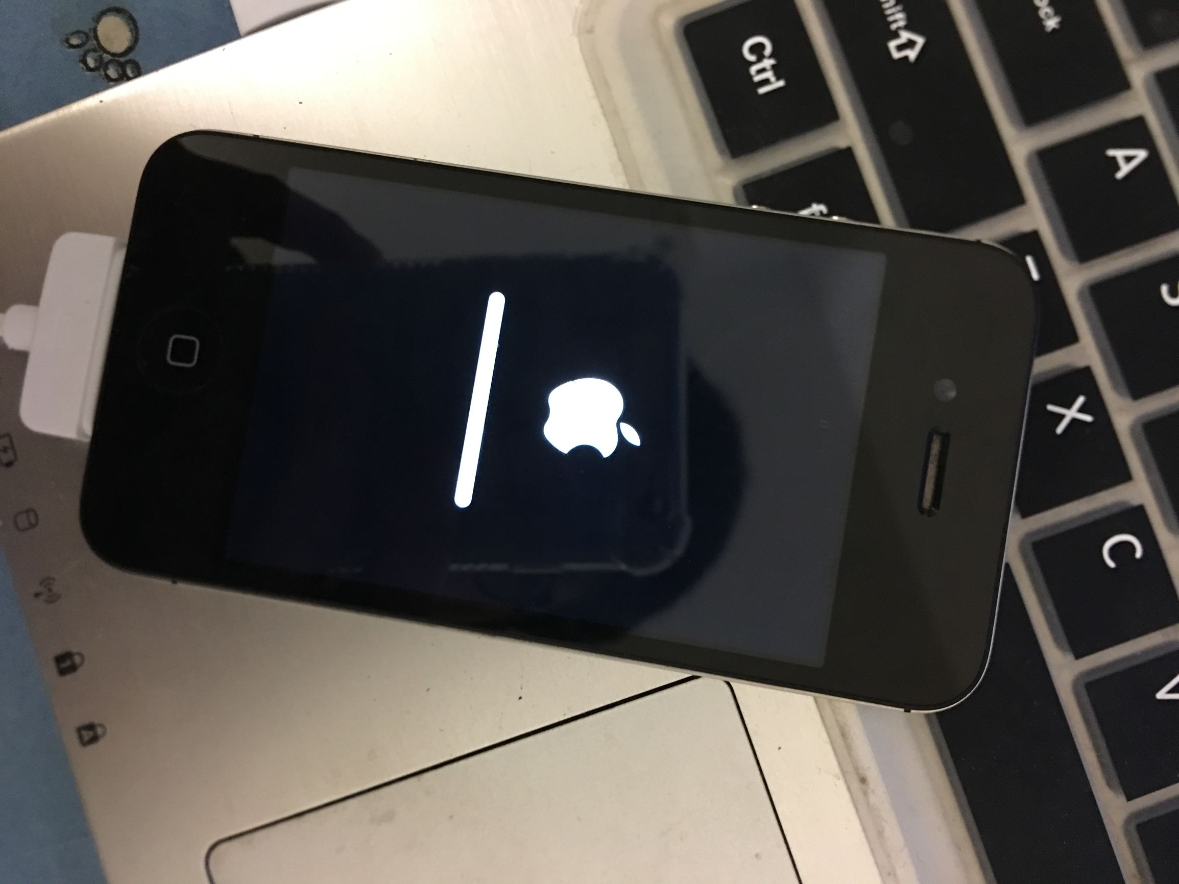 苹果4s9系统和6系统哪个好,现在4s还能刷回6系统吗