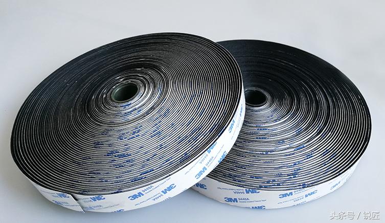 天冷车窗玻璃摩擦异响,天冷汽车启动时有异响