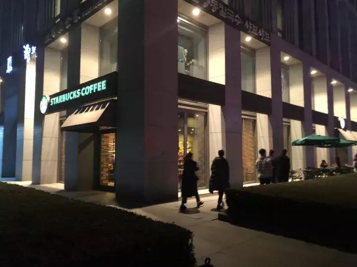 星巴克杭州8店声音分贝测试，客群、社会文明剪影