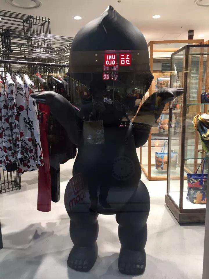 日本门店如何吸引年轻人？品牌IP化成8090后收割机｜鲜锋日本行