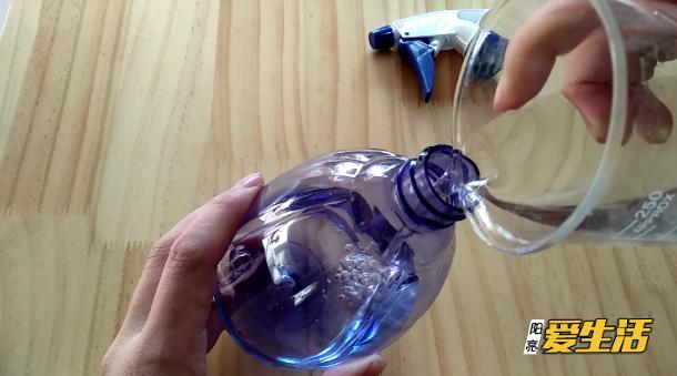 怎么让洗后的衣服不皱,洗衣机洗的衣服皱巴巴如何解决