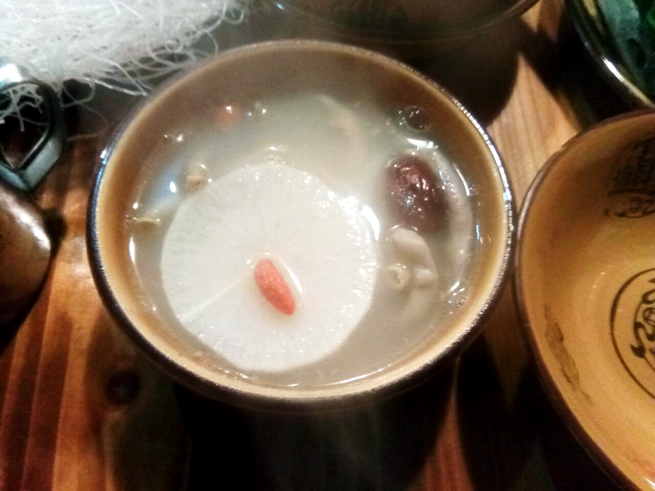 晚上吃烤全羊真实视频,这才是烤全羊的正确打开方式