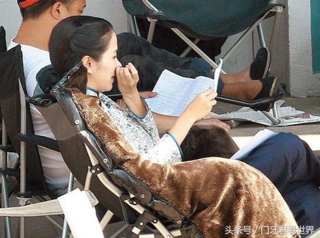 不活了，原来我心中的女神也要扣鼻屎，但最后一个除外