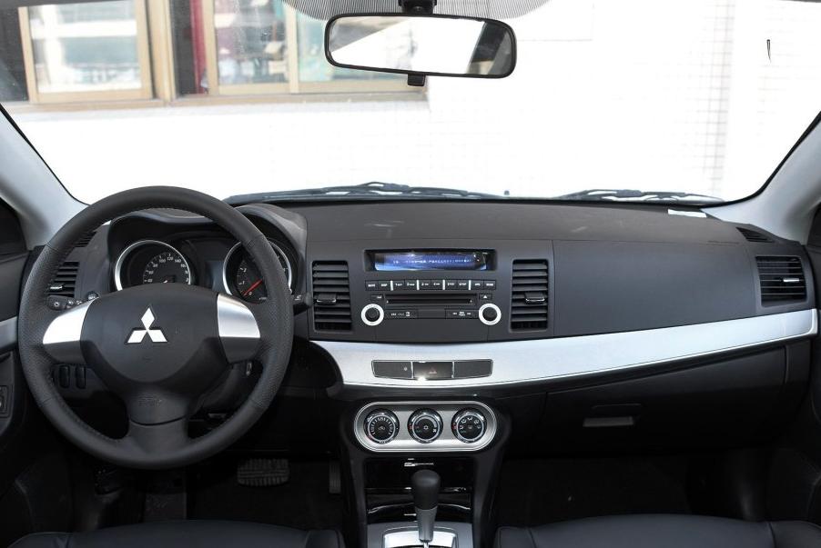 想花5万买个二手车,翼神手动挡二手值得入手吗