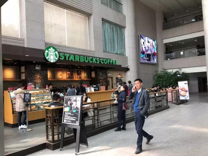 星巴克杭州8店声音分贝测试，客群、社会文明剪影