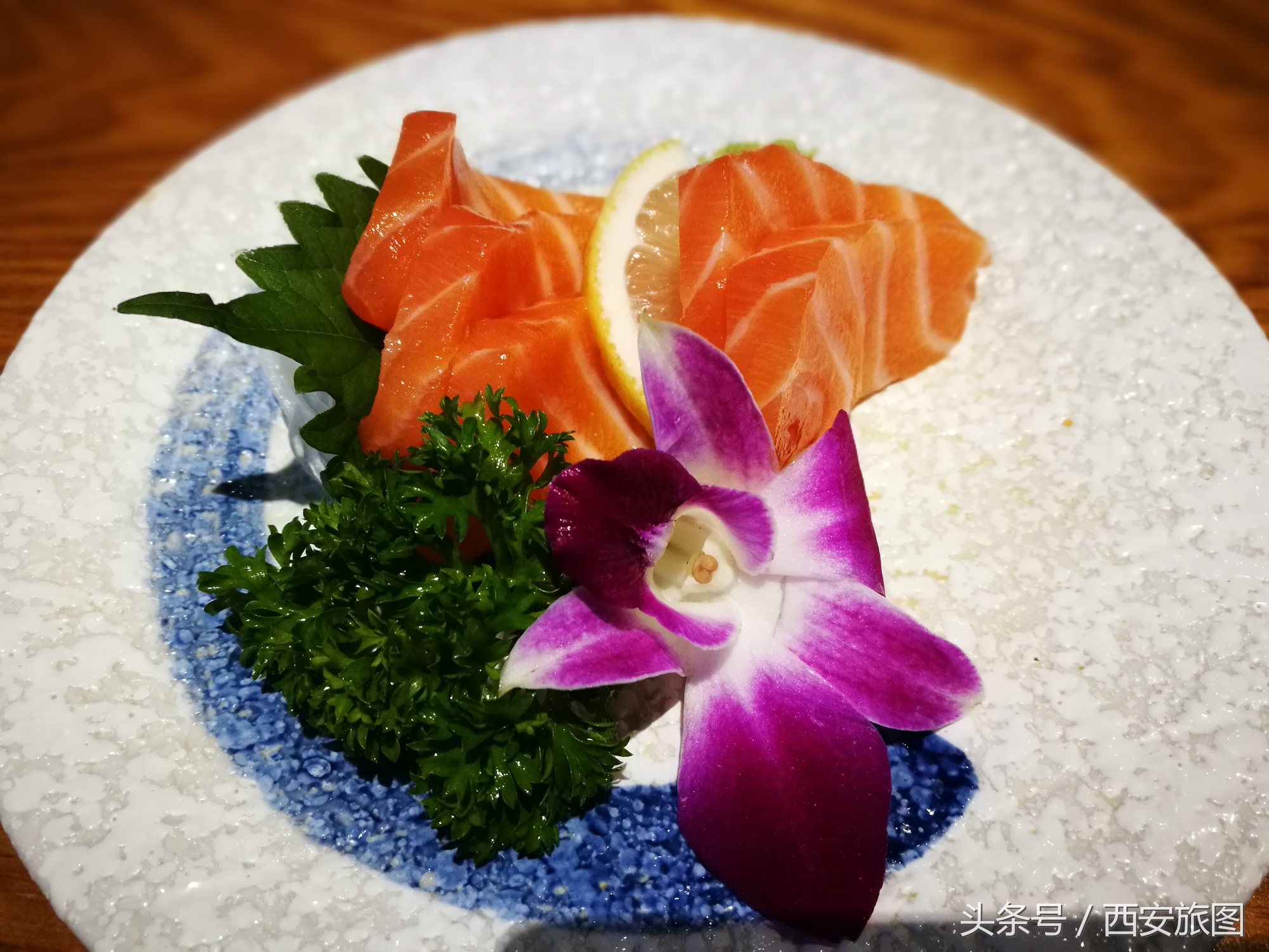 西安有哪些好玩的地方和美食街,西安小寨有什么好逛的地方