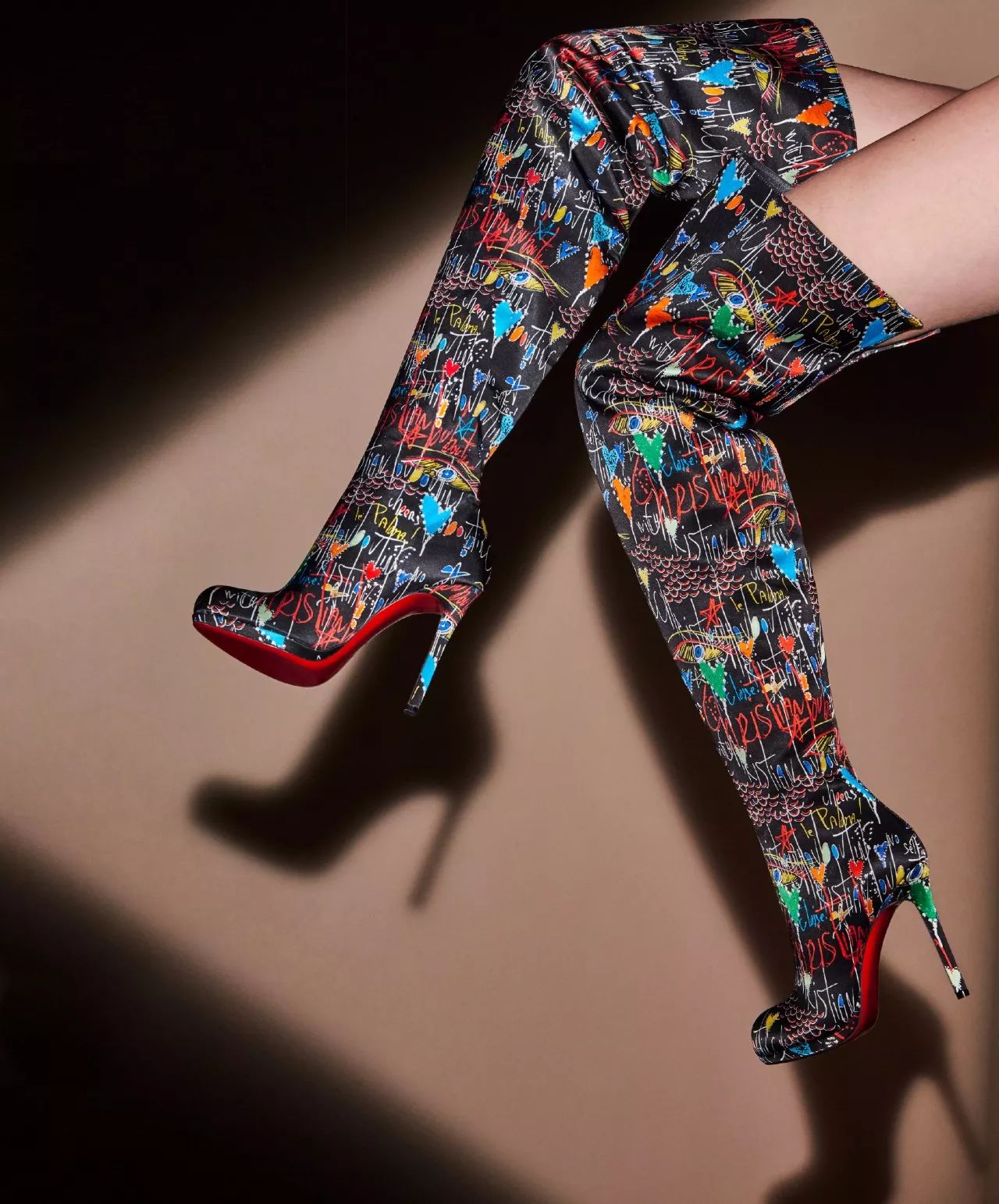 rihanna最新出街,rihanna街头