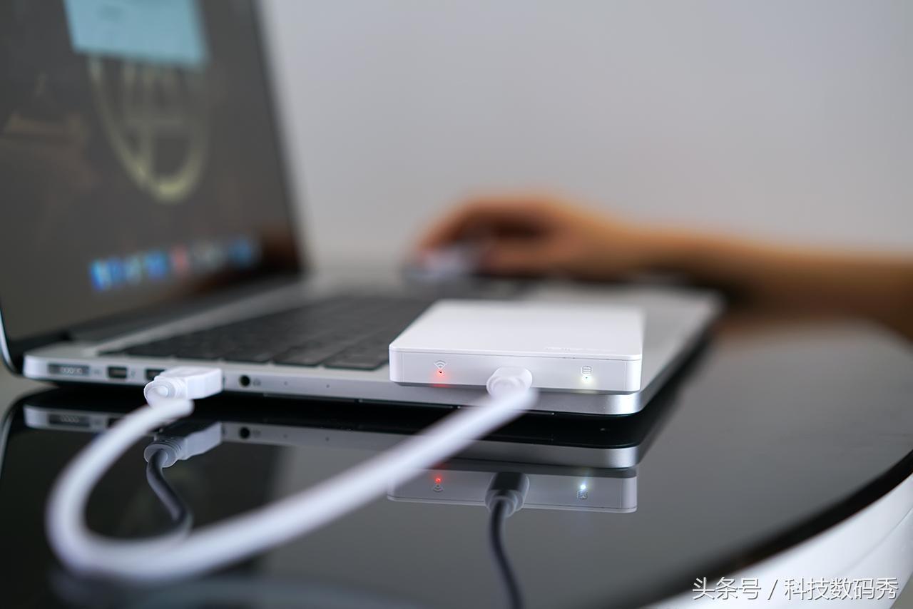 如何将移动硬盘变成私有云盘,移动硬盘和网络云盘哪个好