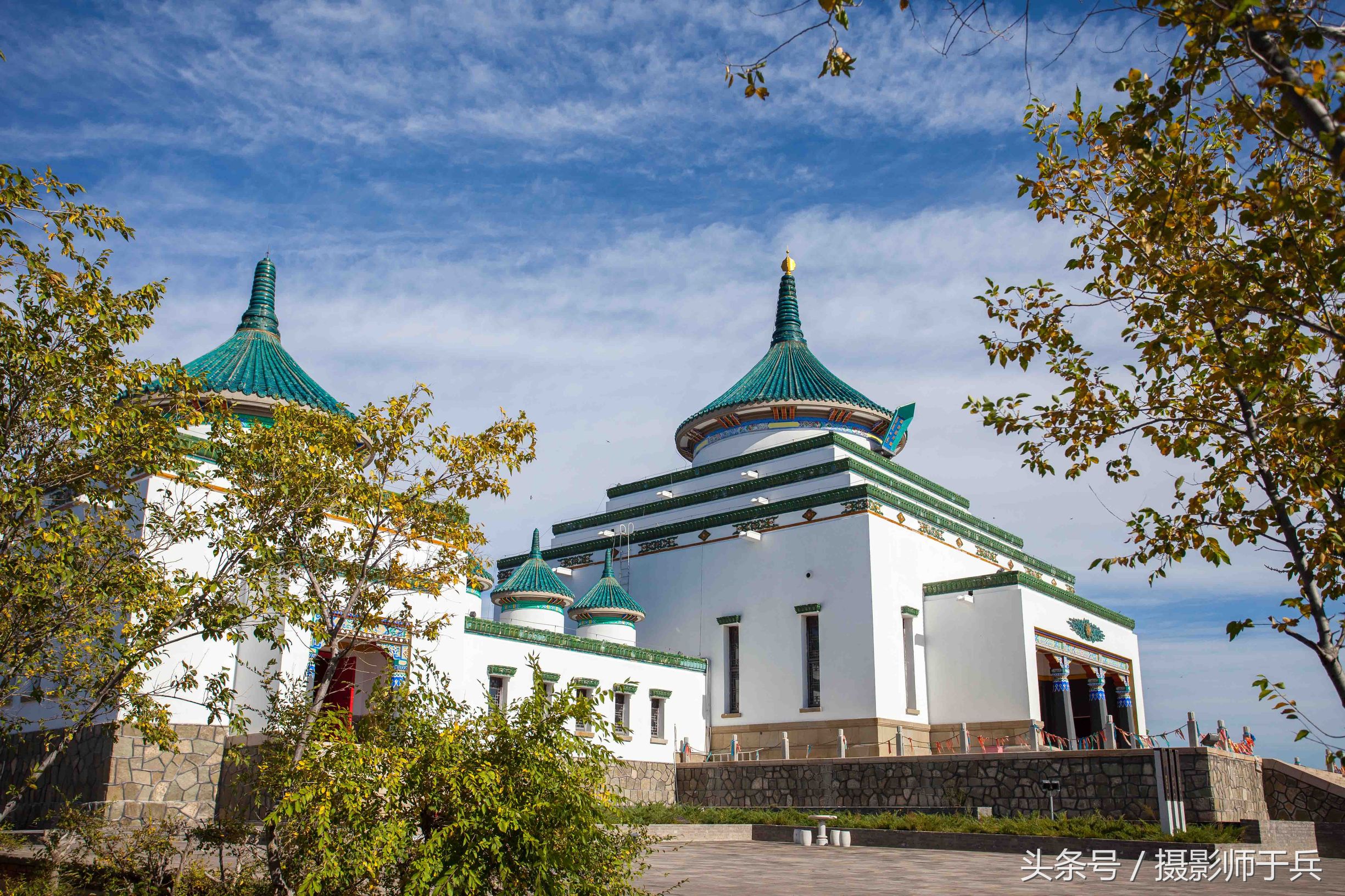 乌兰浩特成吉思汗庙70年代图 (乌兰浩特成吉思汗庙门票在哪买)