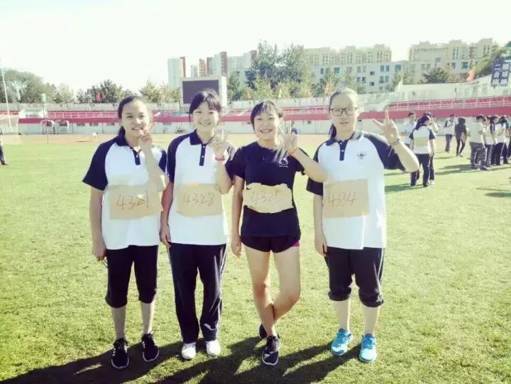 最新版校服,最新款学生校服