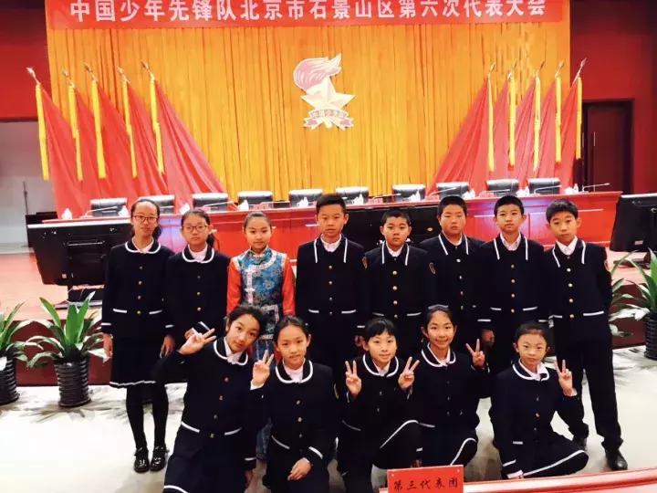 最新版校服,最新款学生校服