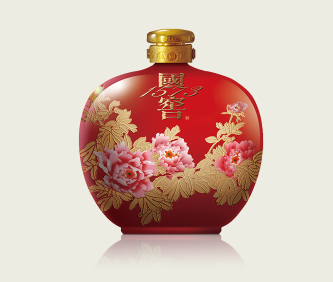 茅台五粮液国窖1573剑南春汾酒,五粮液茅台国窖1573哪个值得买