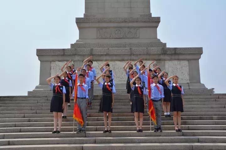 最新版校服,最新款学生校服