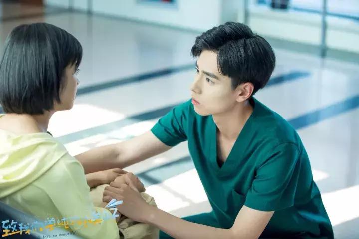 又少一个男神?没关系,你们的新晋男票“小彭于晏”已经上线!