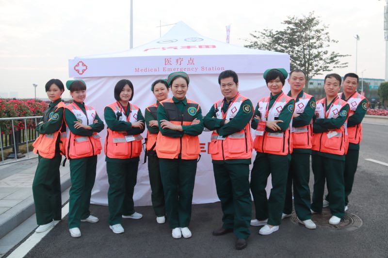 *警武**广东总队医院护航“广马”，医疗保障交出了一份满意的答卷