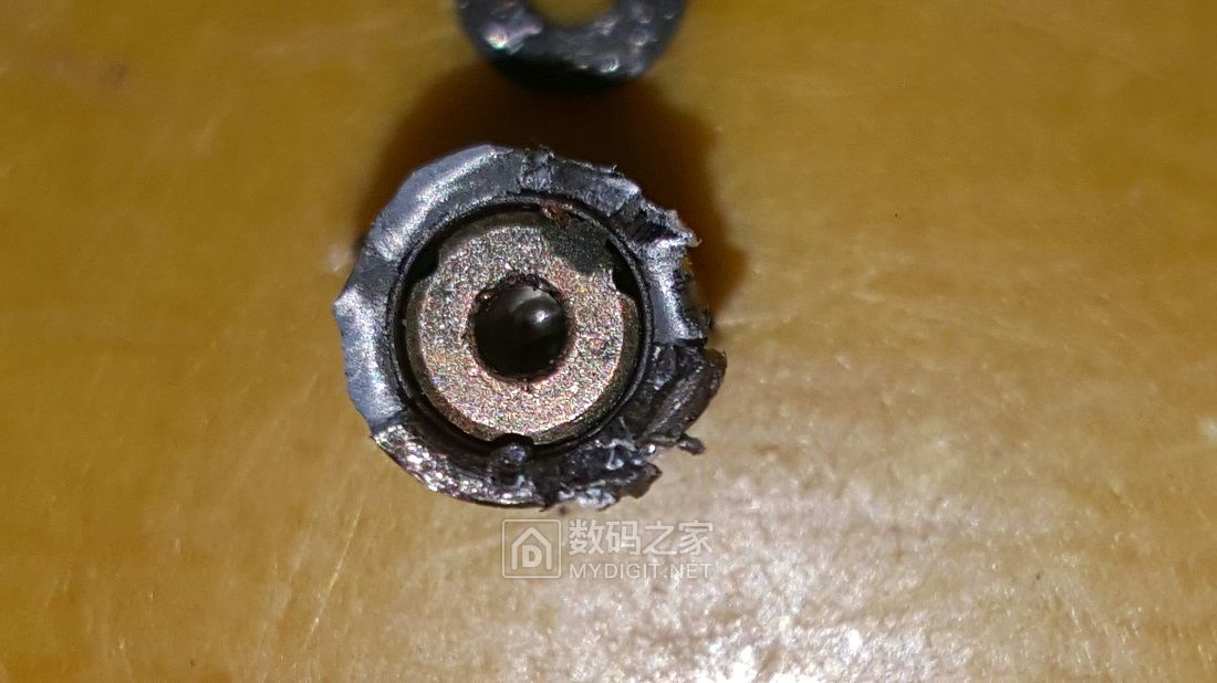 拆开散热风扇重新安装散热变差了,东芝笔记本风扇能修好吗