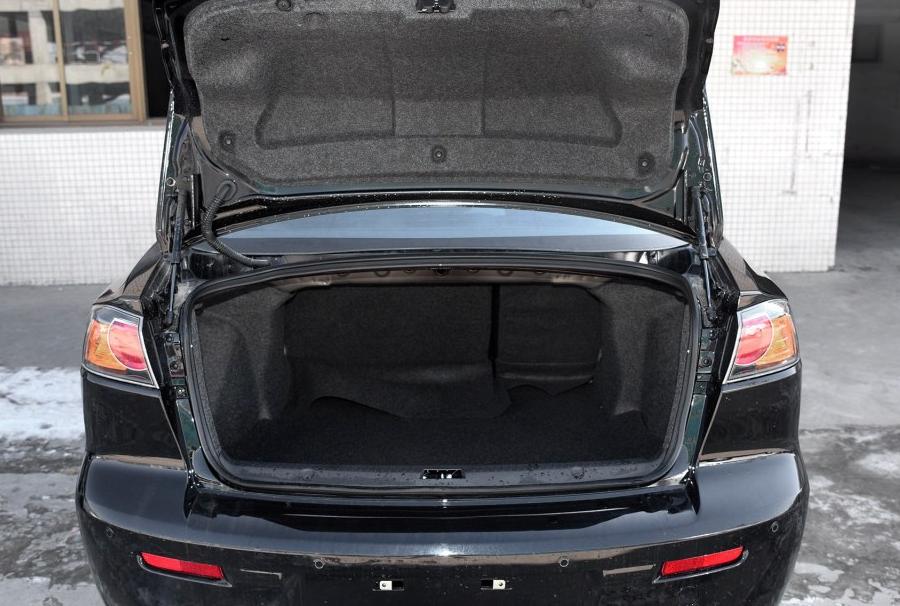 想花5万买个二手车,翼神手动挡二手值得入手吗