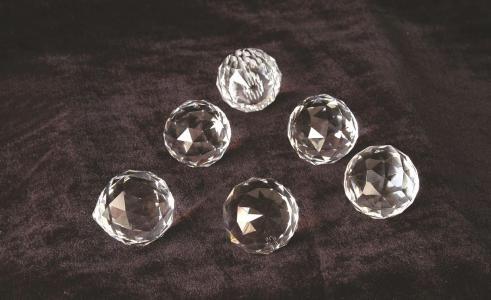 简述常用几种照明灯具的工作原理,中国以前的灯是怎么照明的