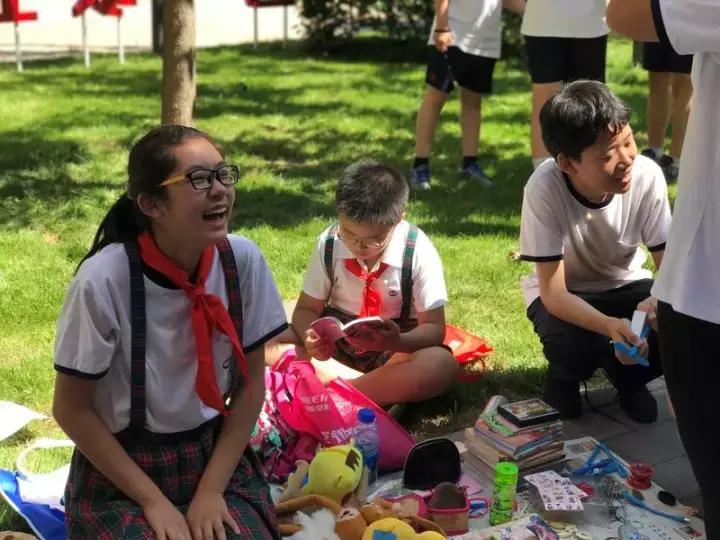 最新版校服,最新款学生校服