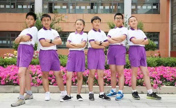 最新版校服,最新款学生校服