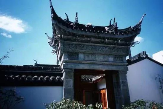 万万没想到！它低调了450多年，却因上海迪士尼一夜间火遍全国！