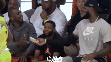 野球场犯规太多了又不罚球,野球场这球犯规了吗