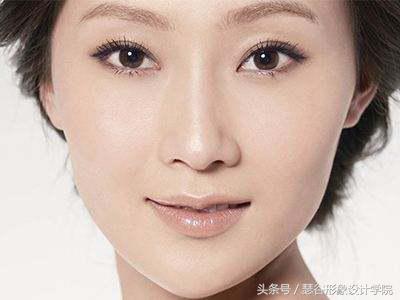 为什么眼线液笔画一下就干了,眼线胶笔干了怎么办最实用的方法