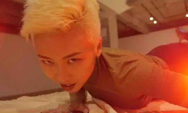 「微在不懂爱」两性节目主持人Alex:成为最坚定的女权主义者