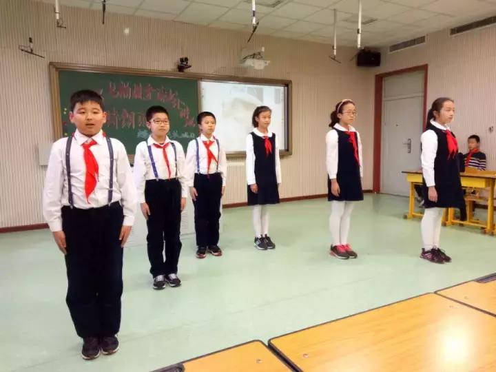 最新版校服,最新款学生校服