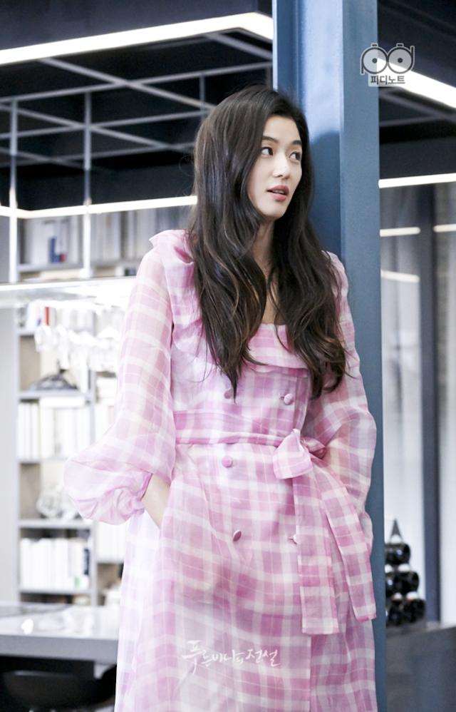 韩国国民女神全智贤,全智贤二胎后首露面