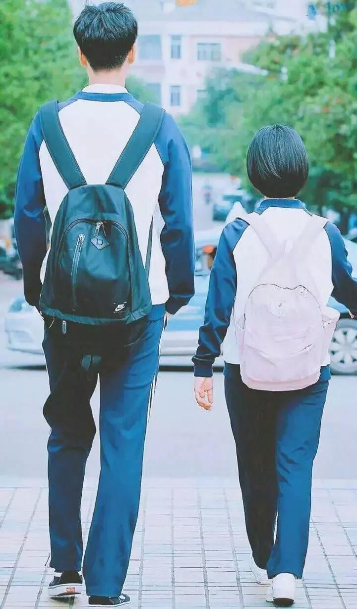 又少一个男神?没关系,你们的新晋男票“小彭于晏”已经上线!