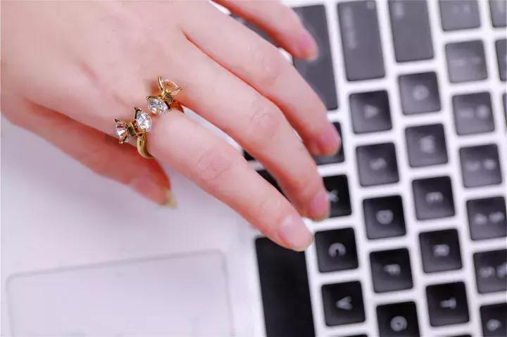 刘亦菲章子怡angelababy,章子怡和刘亦菲的骨相谁比较好