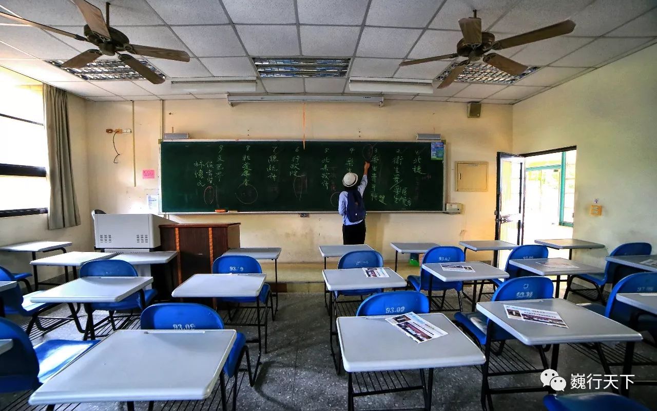 这所大学很特别，来的人都会找到逝去的校园爱情故事