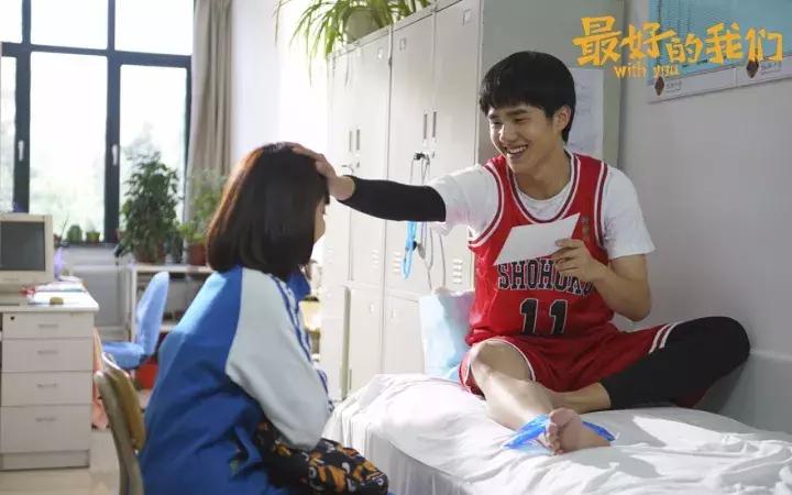 又少一个男神?没关系,你们的新晋男票“小彭于晏”已经上线!