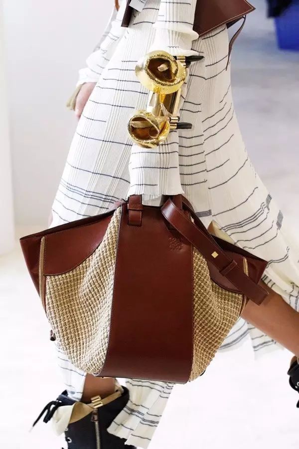 30岁适合香奈儿哪一款包包,40岁以后适合的香奈儿包包